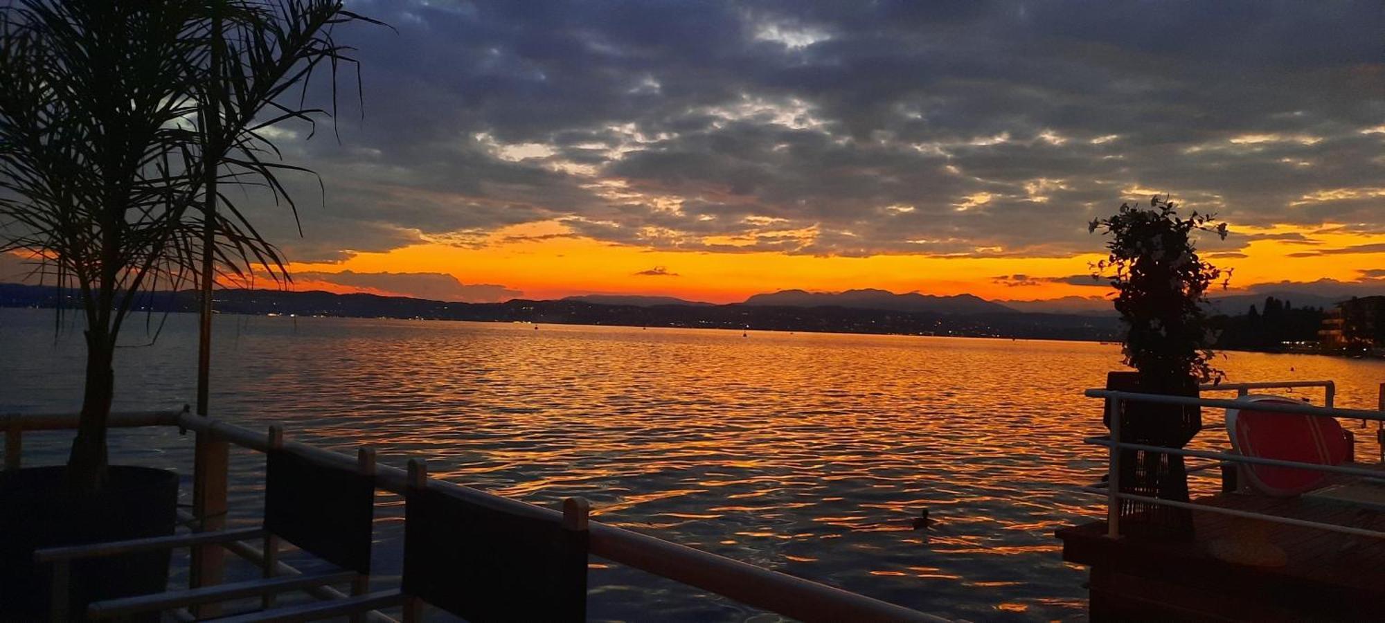Eve House Gardalake โลนาโต ภายนอก รูปภาพ